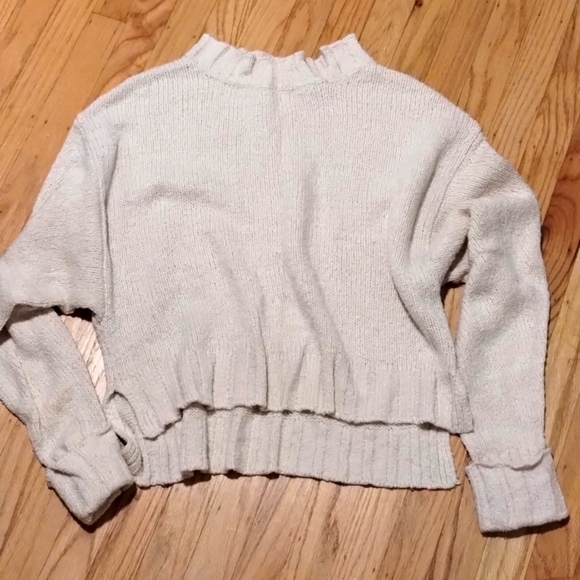 Kaisely cream color sweater Size M 20 chest 25 length - Picture 1 of 10
